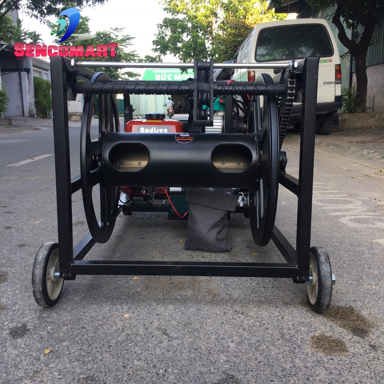 Máy Phun Thuốc Cây Ăn Quả Điều Khiển Dây Tự Cuốn YAMAHA 300 Đề Nổ