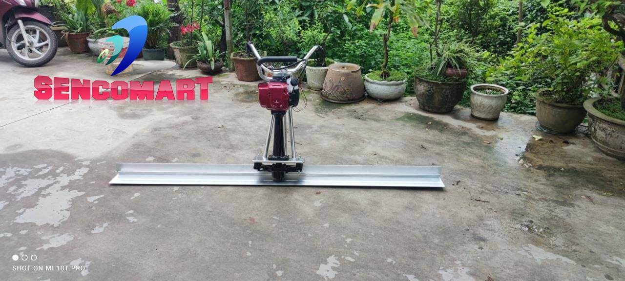 Máy Đầm Thước Mẫu Inox – Thiết Bị Không Thể Thiếu Khi Thi Công Sàn Bê Tông
