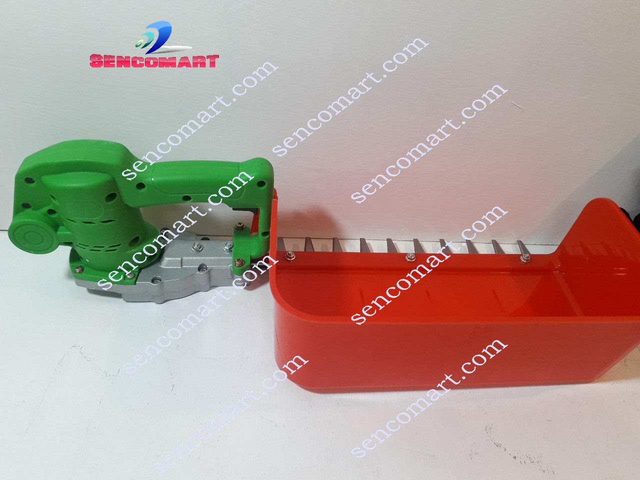 Máy thu hoạch rau siêu nhanh, máy hái chè chạy ắc quy gọn nhẹ tiện dụng SC17AC