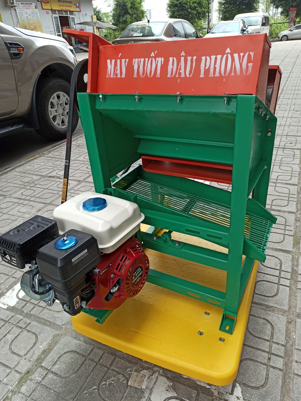Tìm mua máy tuốt lạc, tuốt đậu phộng chạy xăng yamaha 6,5hp