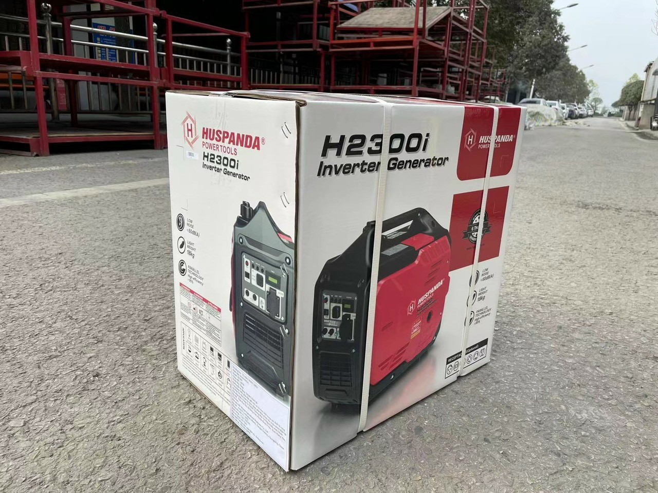 Máy phát điện chạy xăng 2Kw Huspanda H2300I Inverter đời mới