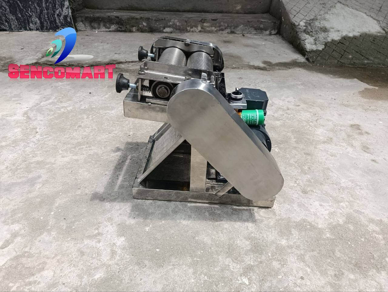 Máy Cán Thịt Khô Trâu Gác Bếp – Cán Thịt Nhanh, Hiệu Quả