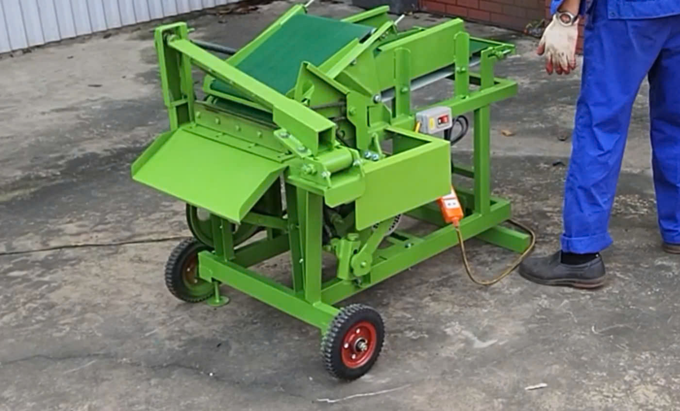 MÁY THÁI LÁ DÂU TẰM, BĂM LÁ THUỐC DT-SC900