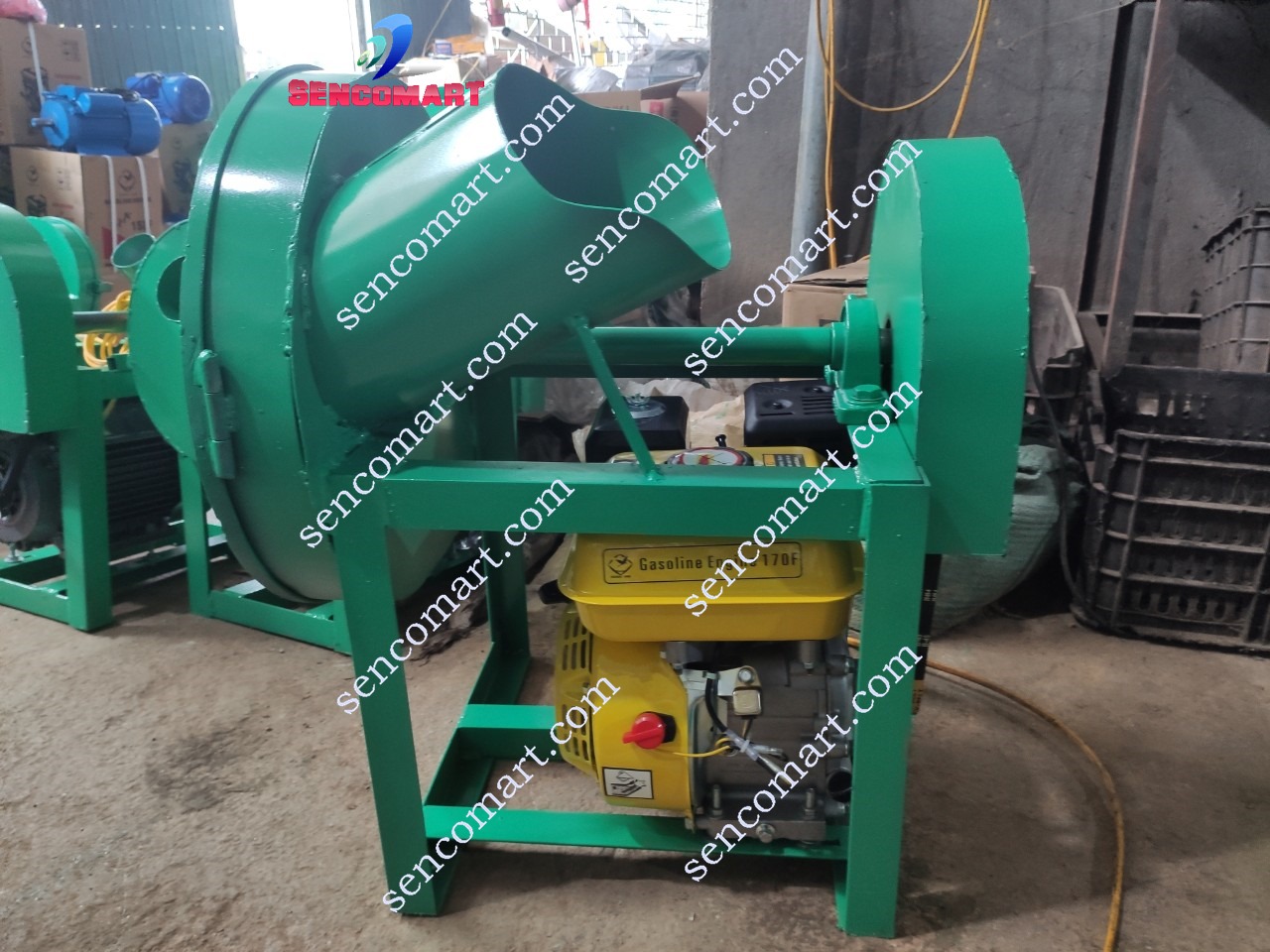Máy băm cỏ voi thân cây ngô cho trâu bò chạy xăng SENCO170- Máy băm chuối cho cá chạy xăng 4 thì