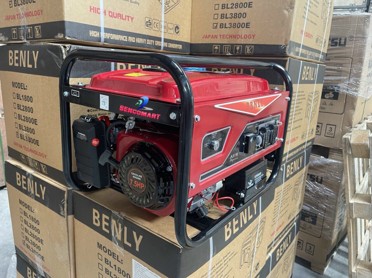 Máy phát điện chạy xăng 2kw Benly 2800