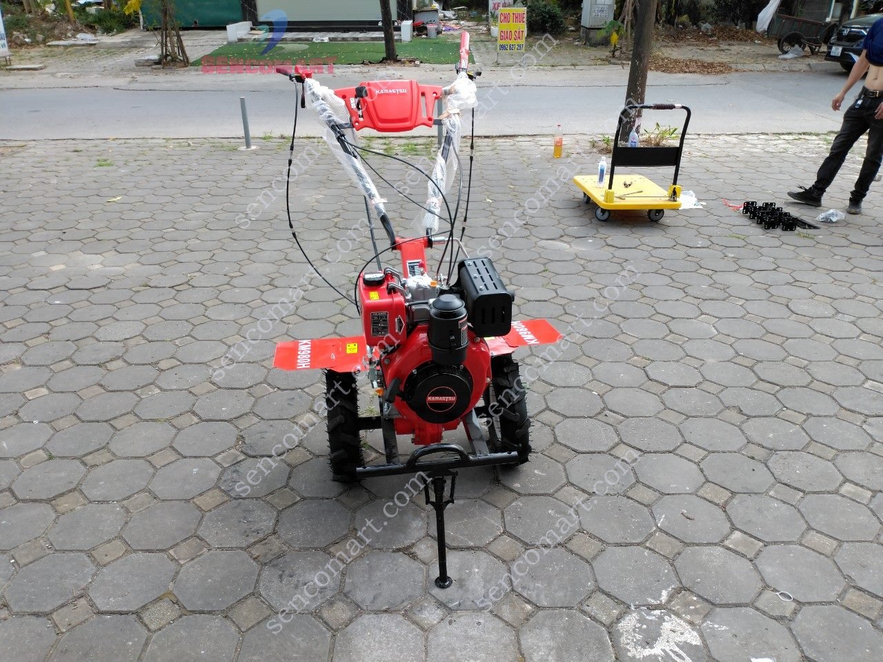 Máy xới đất chạy dầu có chuyển hướng Kamastsu KM980H