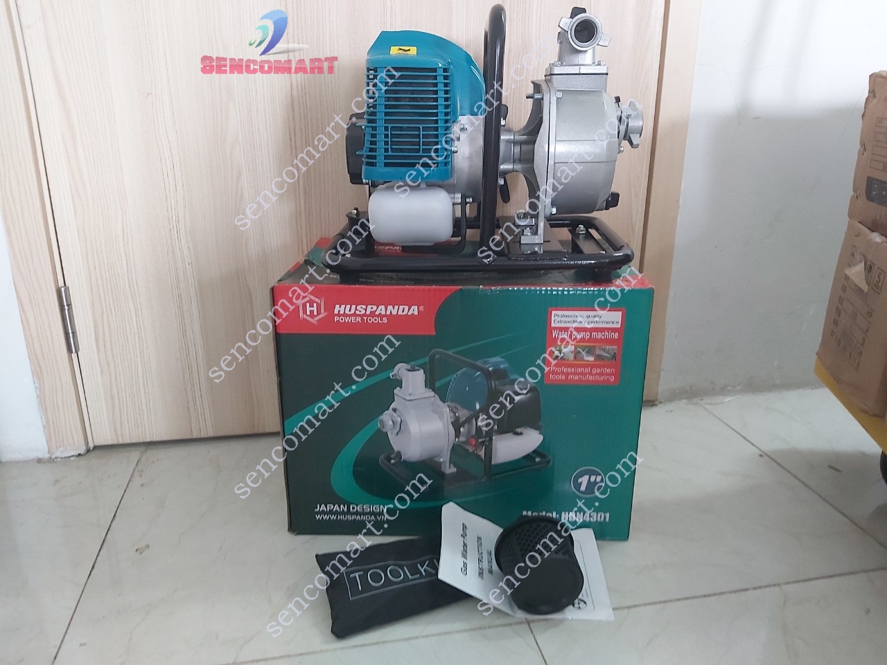 Máy bơm nước 2 thì Huspanda 1500w HBN 4301