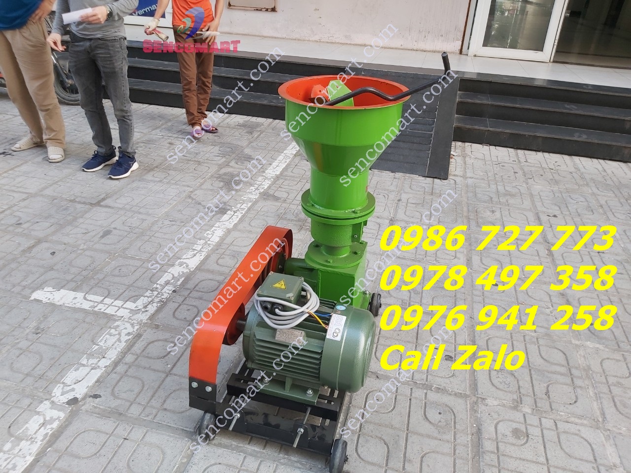 Khung máy ép cám viên S200 ép ngô hạt, cua ốc, cỏ tươi