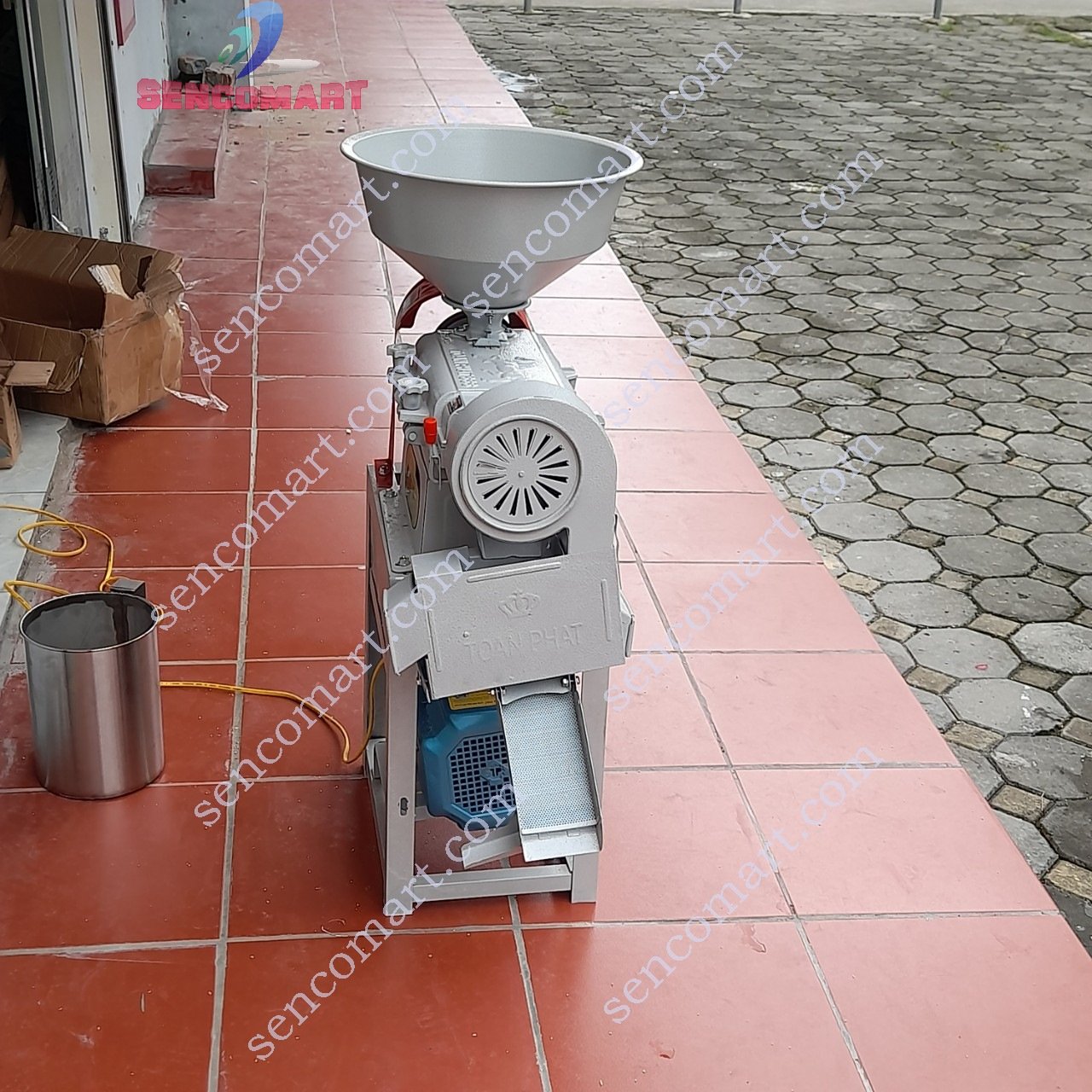 Máy xát lúa, xát gạo mini gia đình Sencomart. Máy xát gạo đơn TF888