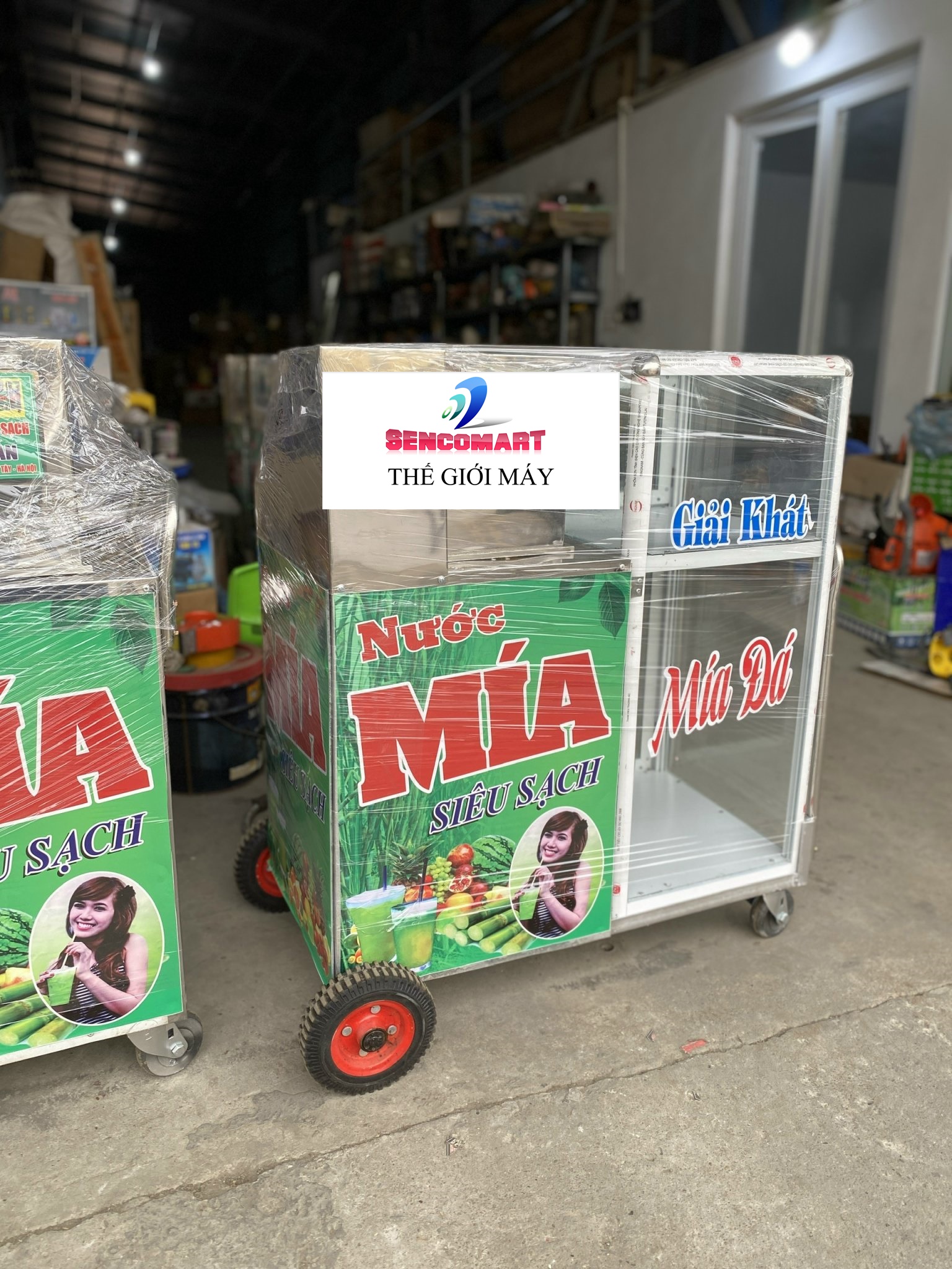 Máy ép nước mía siêu tốc có tủ kính năng suất 10-12ly/ phút ( chưa bao gồm mô tơ)