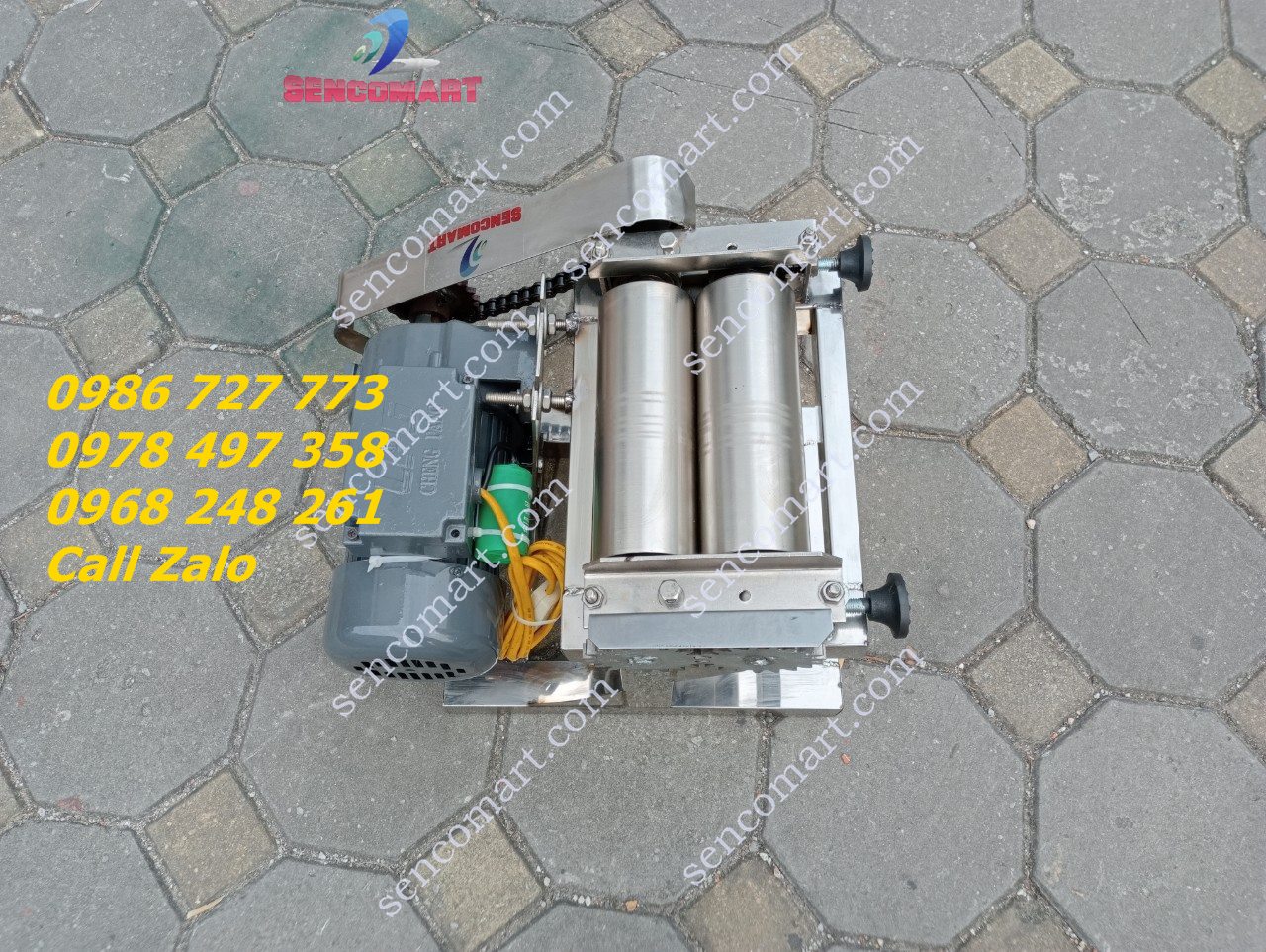 Máy cán xơ mướp, cán mực lô trơn truyền lực bằng dây xích