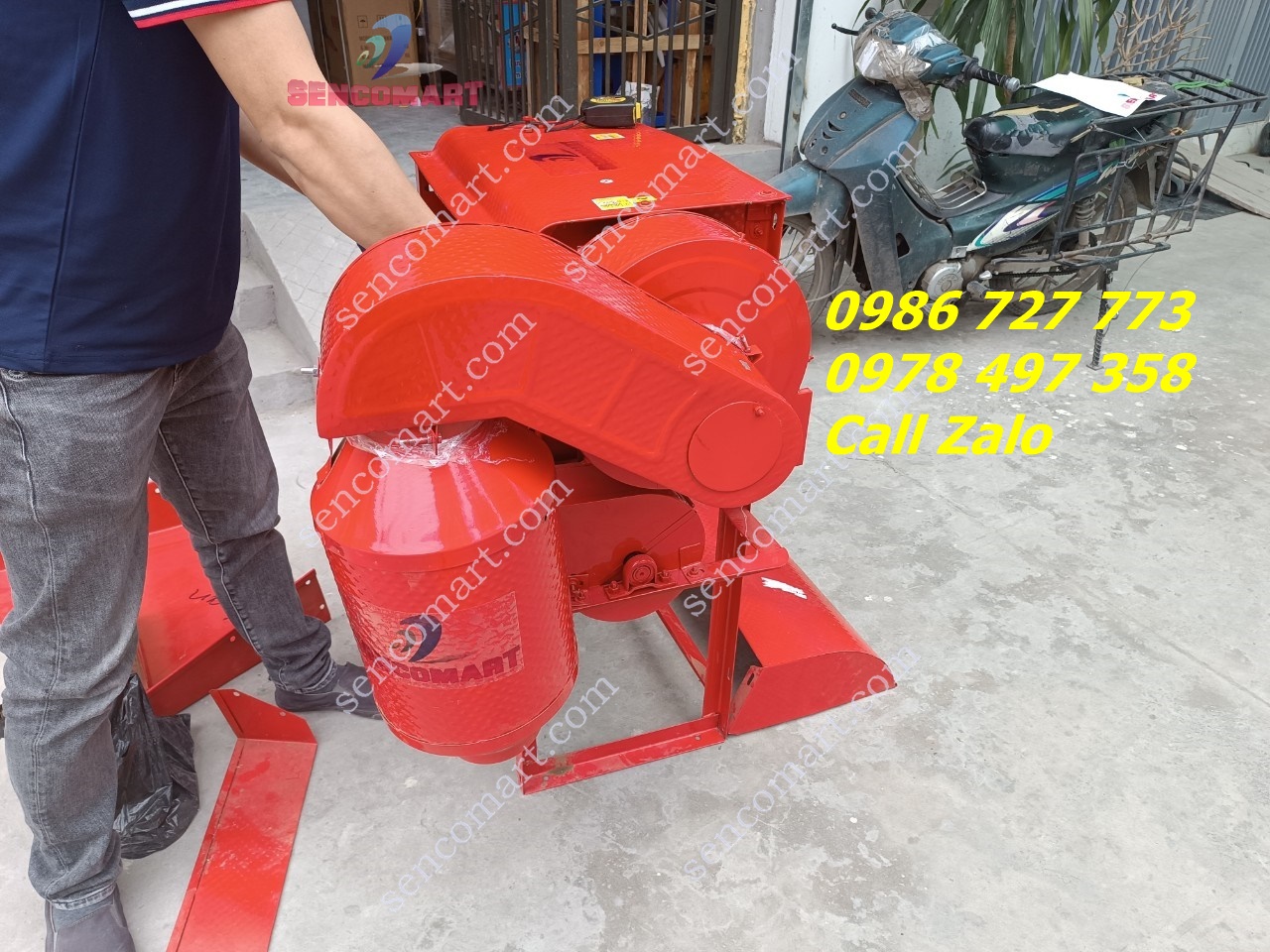 Máy tuốt lúa chạy xăng 6.5HP