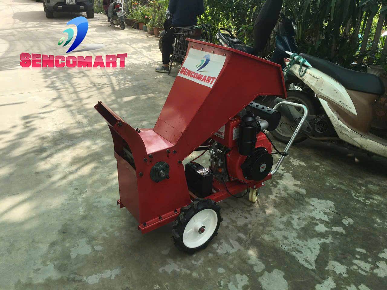 Máy Băm Cành Chạy Dầu Băm Gỗ Và Lá Cây Hiệu Quả