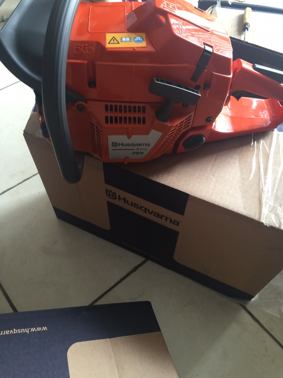 Máy Cưa Xích Husqvarna 365 Chính Hãng Thụy Điển