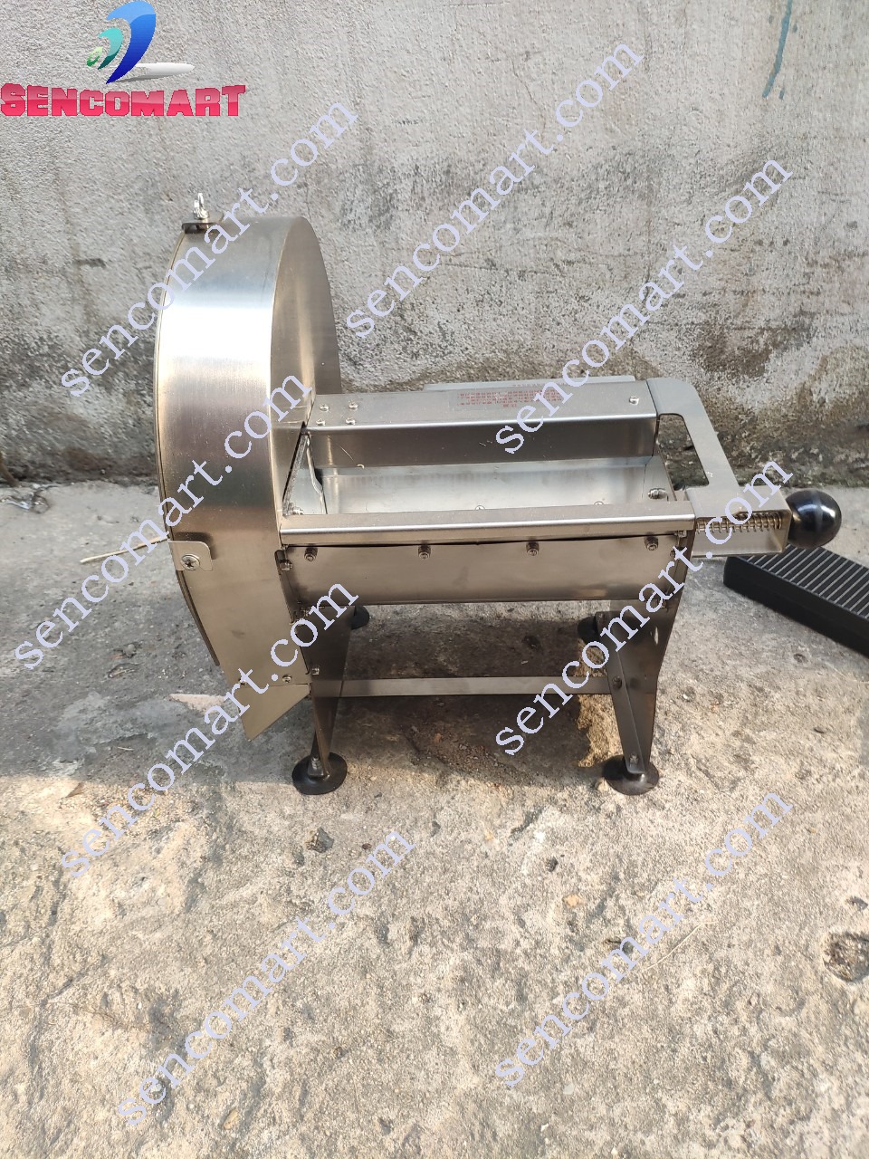 Máy thái lát, thái sợi hoa củ quả chạy điện 220v