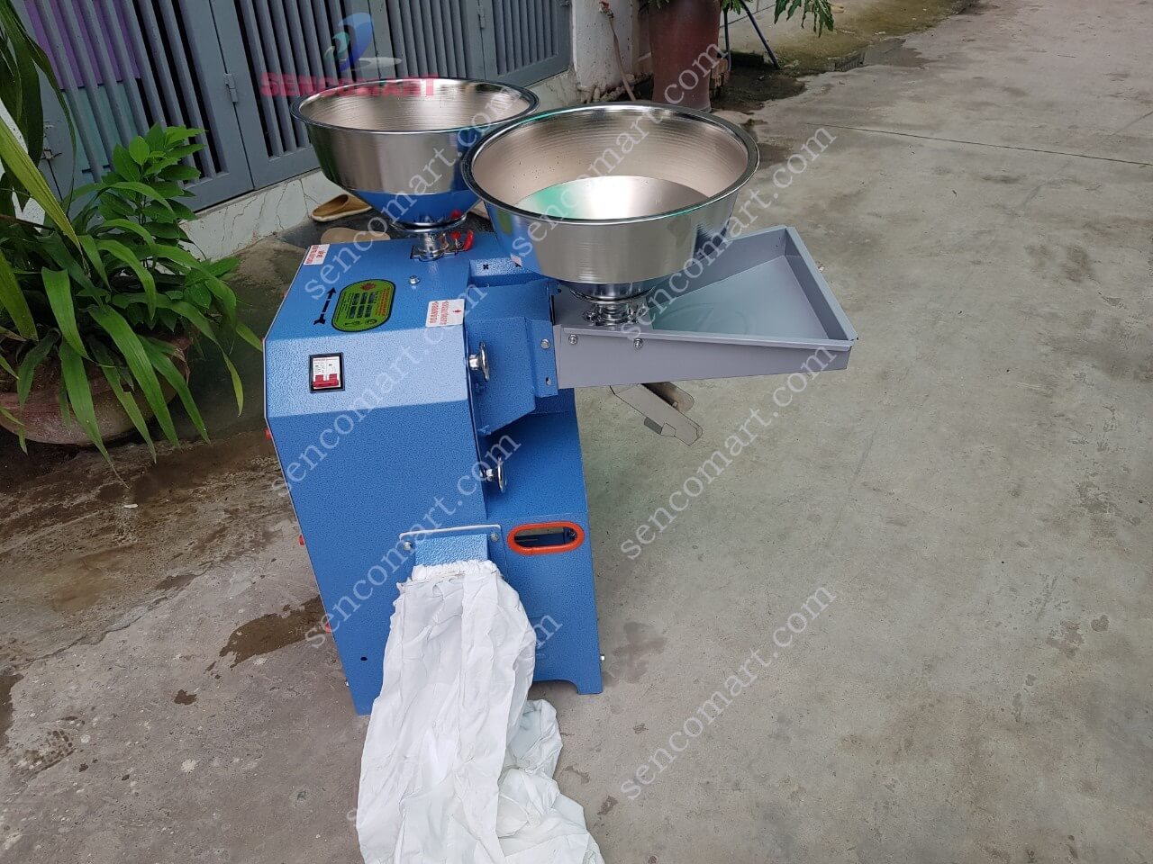 Máy chà bóng, xay xát lúa gạo Vinatota 9999 liên hoàn chính hãng