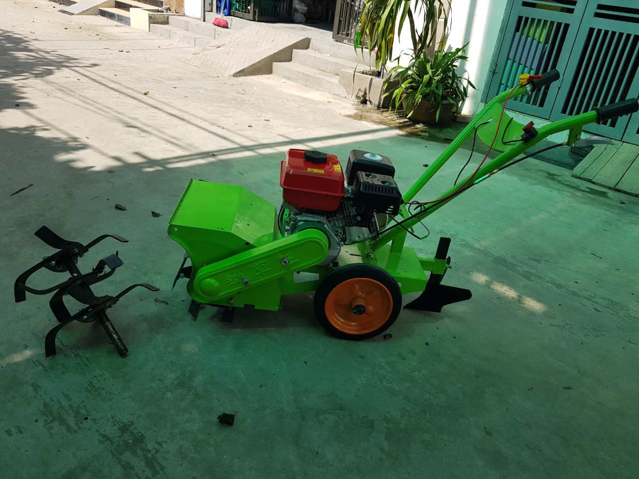 Máy xạc cỏ, vun gốc ngô 2 bánh Yamaha 6.5HP