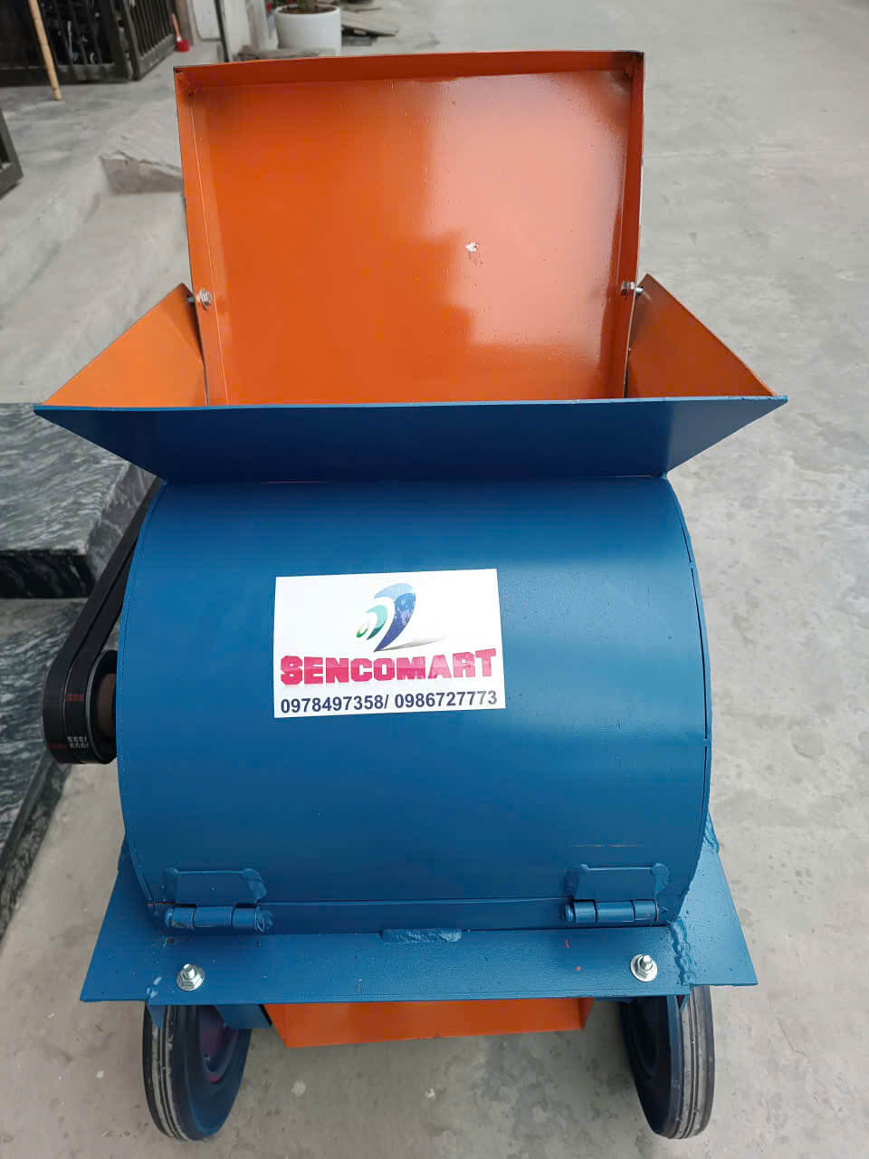 Cách Chọn Máy Xay Đất Phù Hợp: Tại Sao Phải Là 42 Búa?