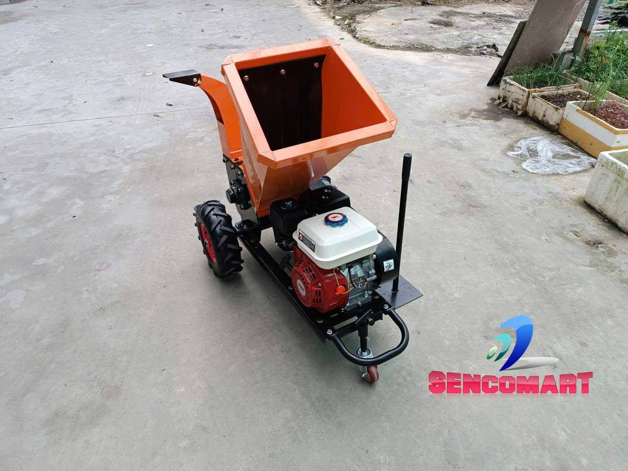 Máy Băm Cành Cây Động Cơ Khỏe Hoạt Động Ổn Định