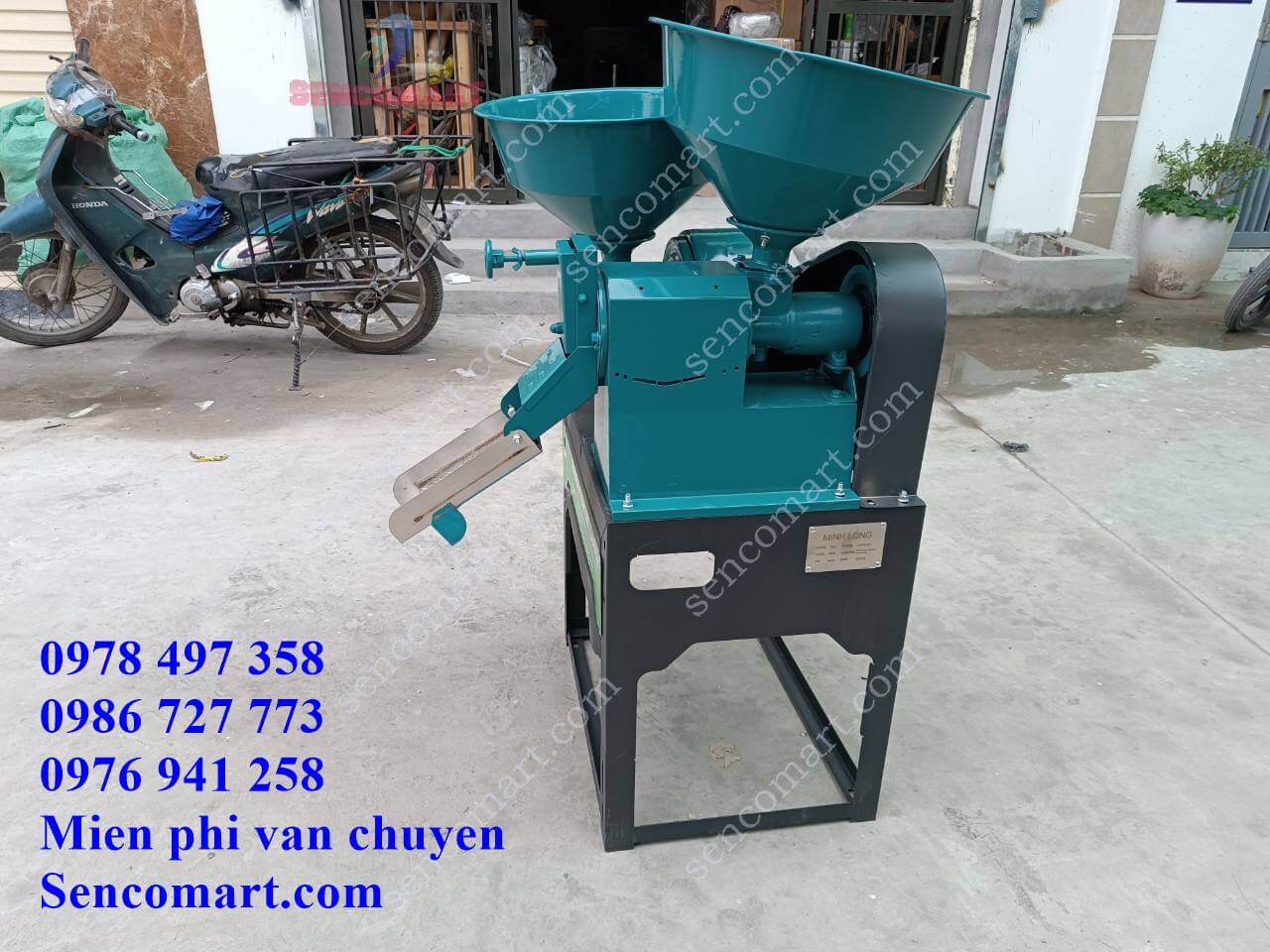 Máy xay lúa mini gia đình, dùng điện 220V. Công nghệ mới vừa xát gạo vừa hút trấu và cám tự nghiền