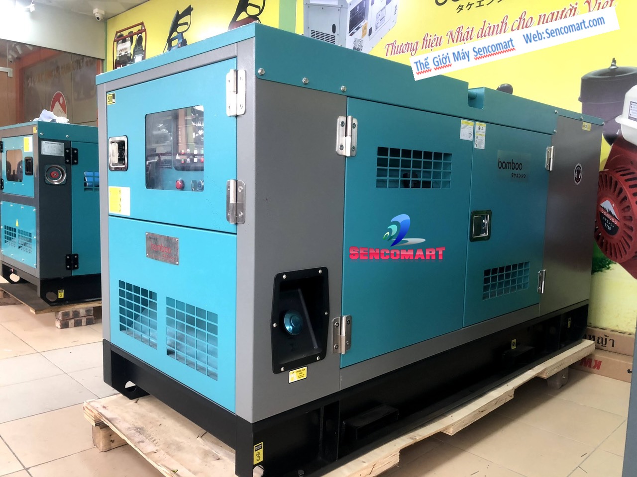 Máy phát điện 20kw Bamboo BMB20EURO Chạy Dầu - Vỏ Cách Âm- 4 Tổ Máy
